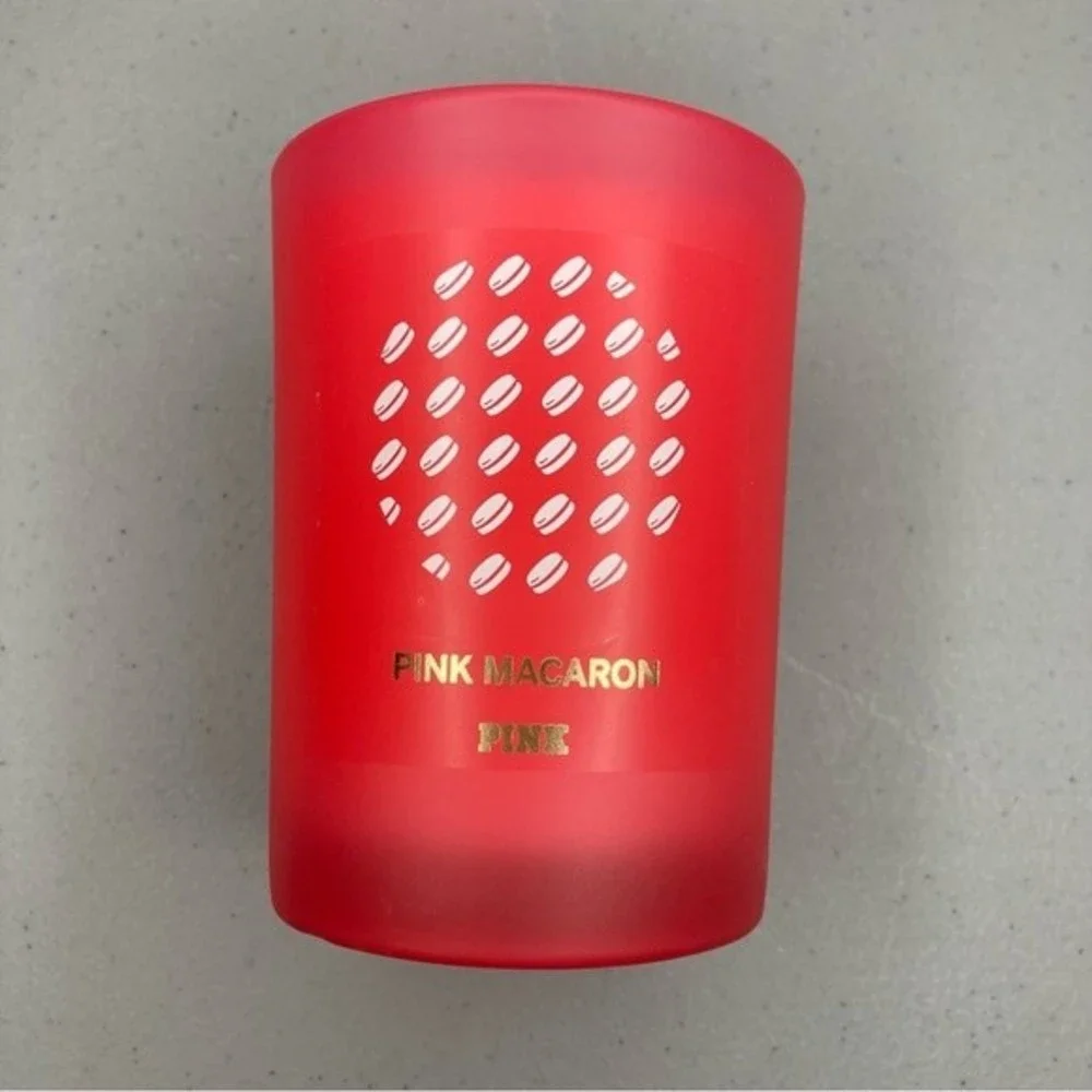 VICTORIA’S Secret PINK Pink Macaron Soy-Wax Blend Candle - Picture 2 of 3